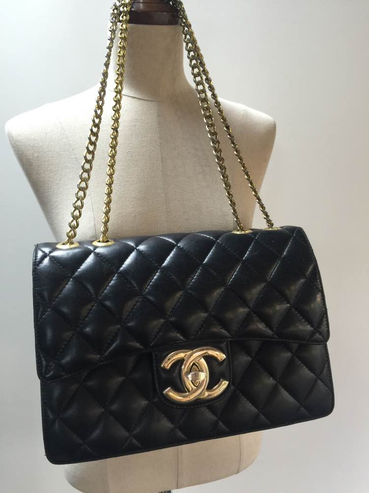 151. 샤넬 금장 더블플랩 점보체인백--3