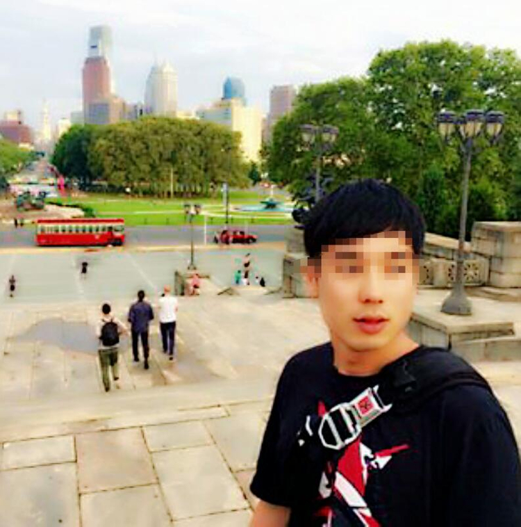 필라델피아까지가서 구입한 록키발보아 순은도금목걸이 이미지