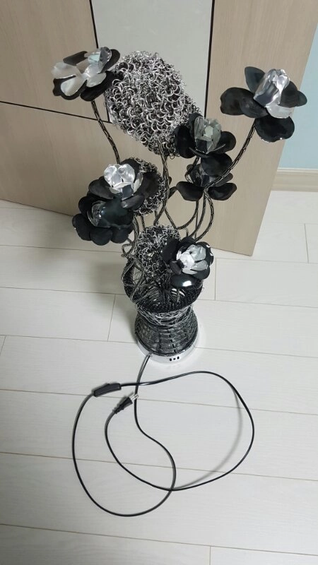 화분형 인테리어 조명 이미지