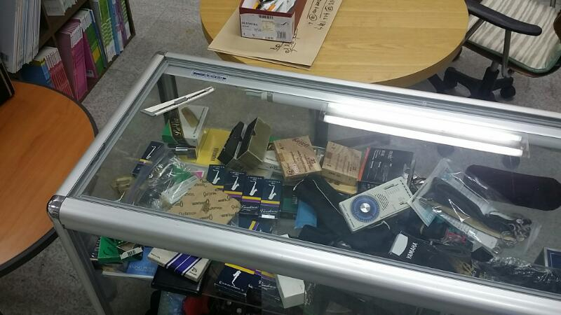 진열장 무료 가져가세요--1