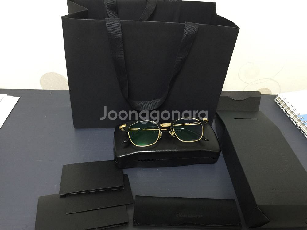 [신상] 젠틀몬스터 모스비--0