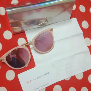 베디베로 vj607 핑크 고준희 미러선글라스 팝니