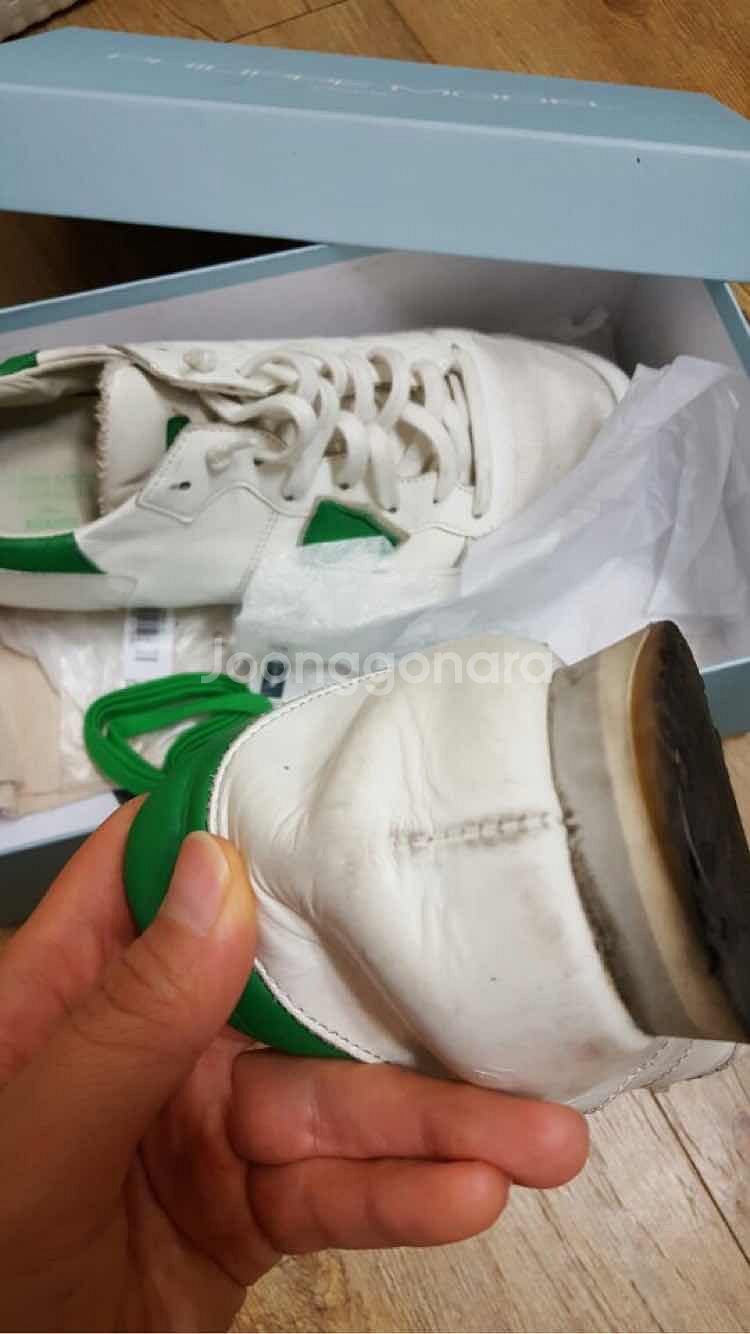 필립모델 남성 스니커즈 280미리 팝니다.--2