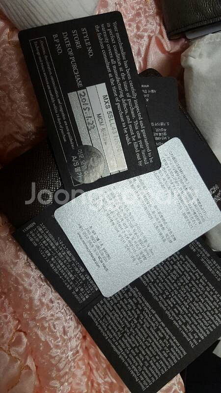 MCM 남성 반지갑 팝니다--0