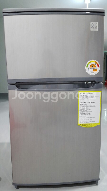 대우 소형 냉장고 저렴하게 팝니다.88리터--0