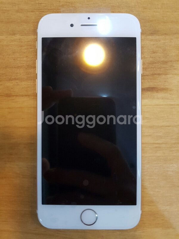 아이폰6 해외판 16g 골드팝니다.--0
