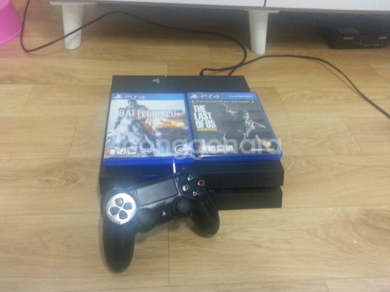 ps4 1005a 블랙+타이틀5개 29에 판매 (--1