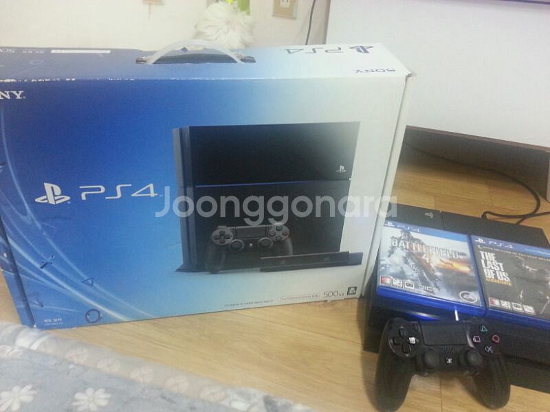 ps4 1005a 블랙+타이틀5개 29에 판매 (--2