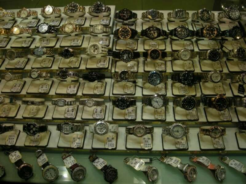 휴블럿, 마카오 제품--3