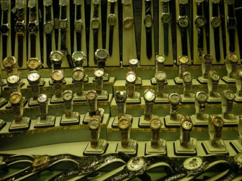 휴블럿, 마카오 제품--4