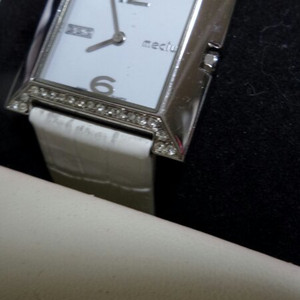 Meciu 여성용 가죽줄 손목 시계 (정품)