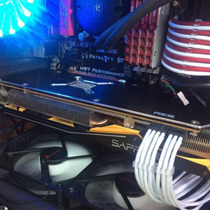 사파이어 R9 290 Tri-X +MEG 백플레이