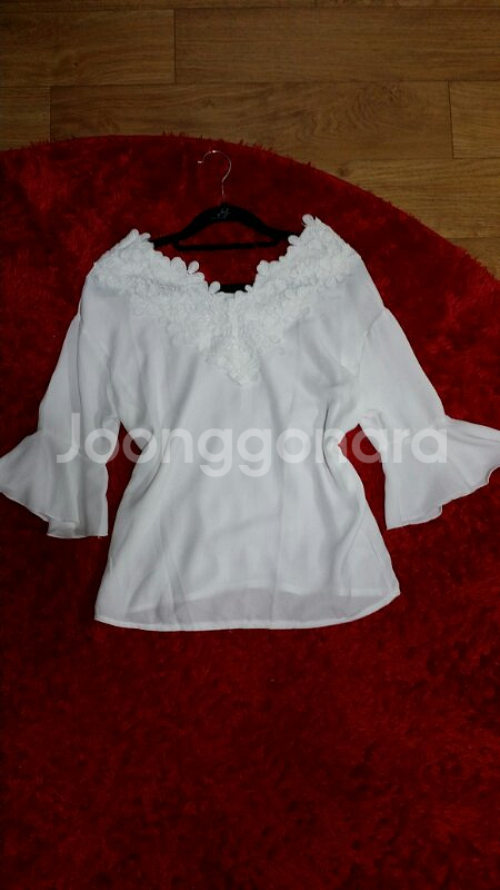 흰꽃블라우스--0
