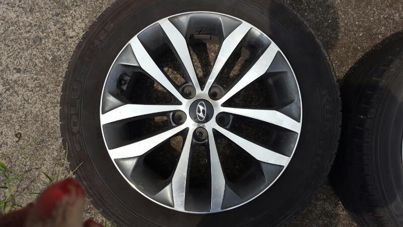 HG 17 인치 휠타이어 팔아요--4