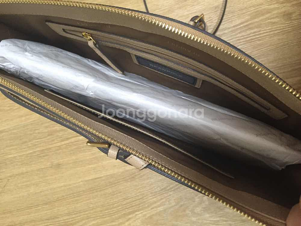 빈폴 헤릿 클러치백--8