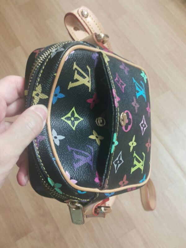루이비통 가방 팝니다.--4