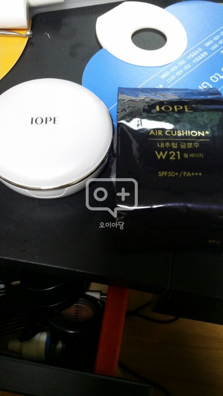 아이오페 에어쿠션 네추럴글로우 w21 이미지