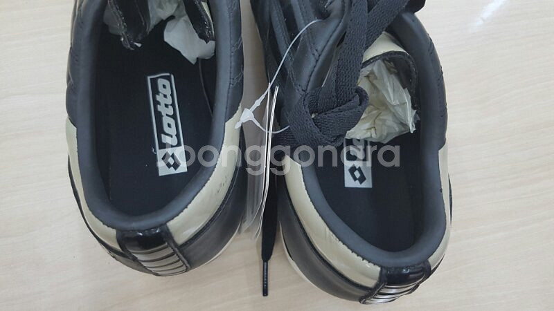 로또 축구화 사이즈 260--2