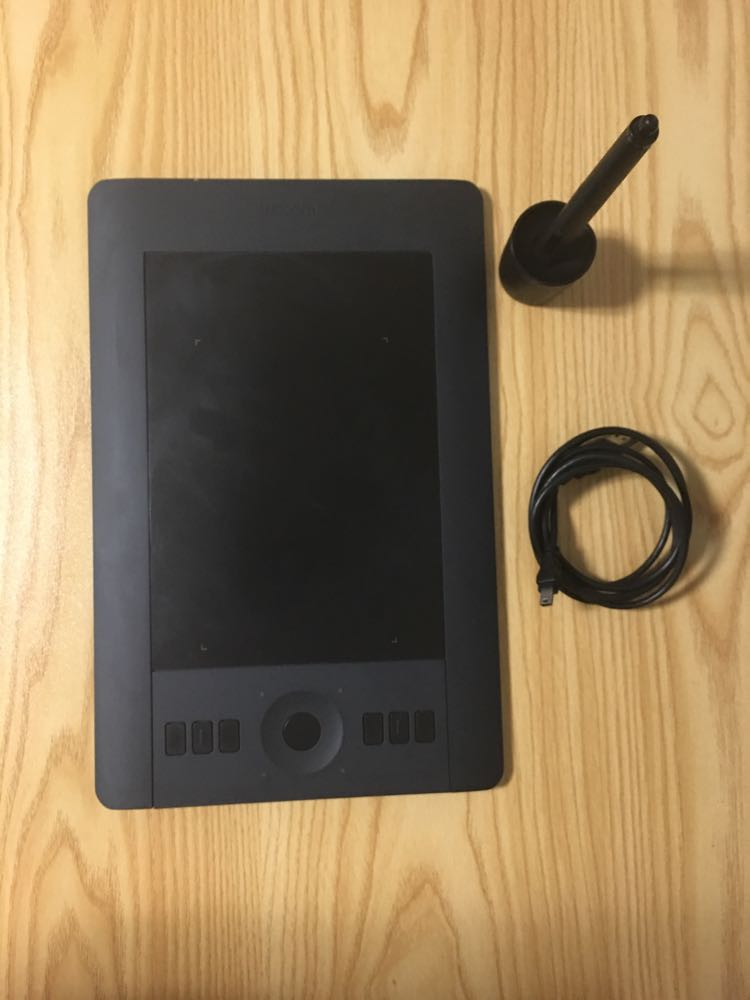 와콤 인튜어스 프로 pth-451 (무선 터치) 이미지