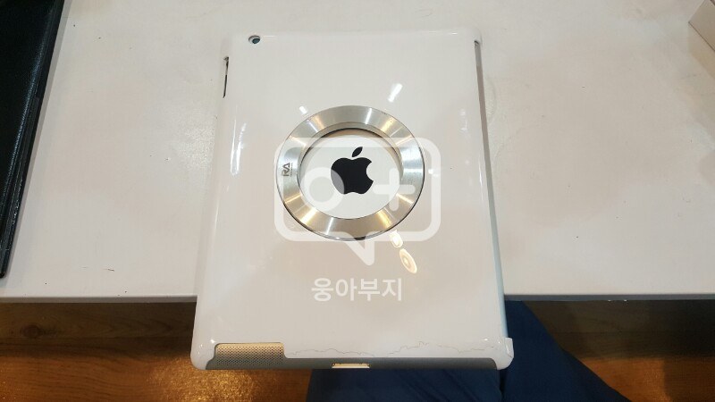 뉴아이패드 아이패드3(64g 3g) 판매합니다--1