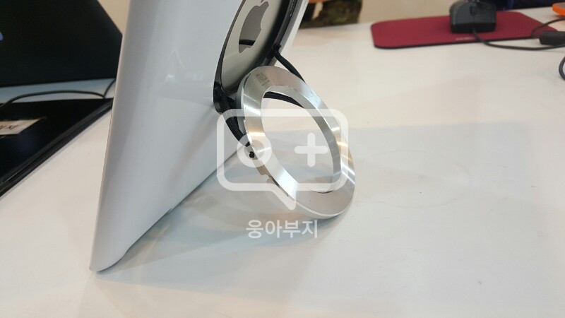 뉴아이패드 아이패드3(64g 3g) 판매합니다--2