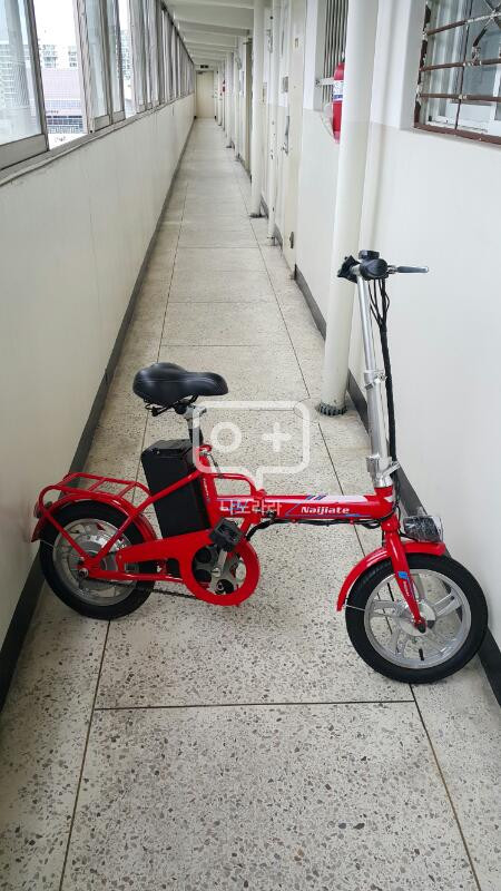 접이식 전기자전거 이미지