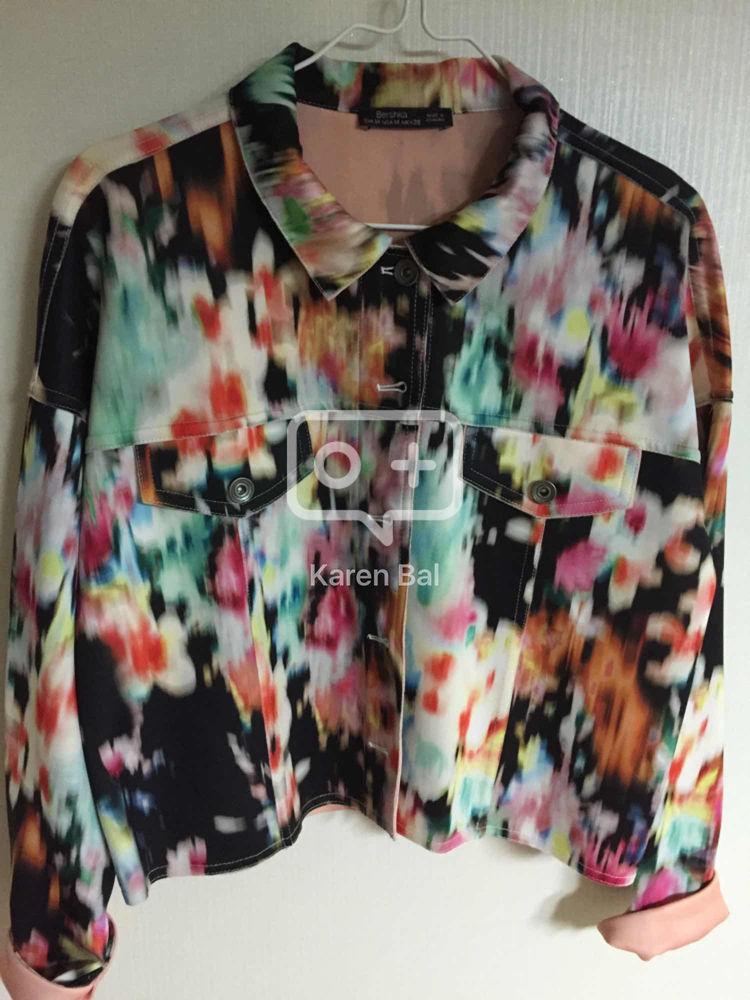 [새제품] Bershka 유니크한 상의 이미지