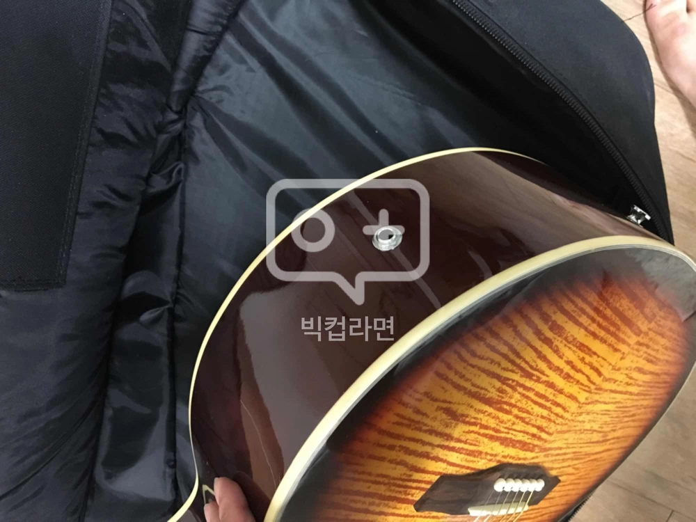 카덴자 통기타 - 튜닝기 내장 이미지