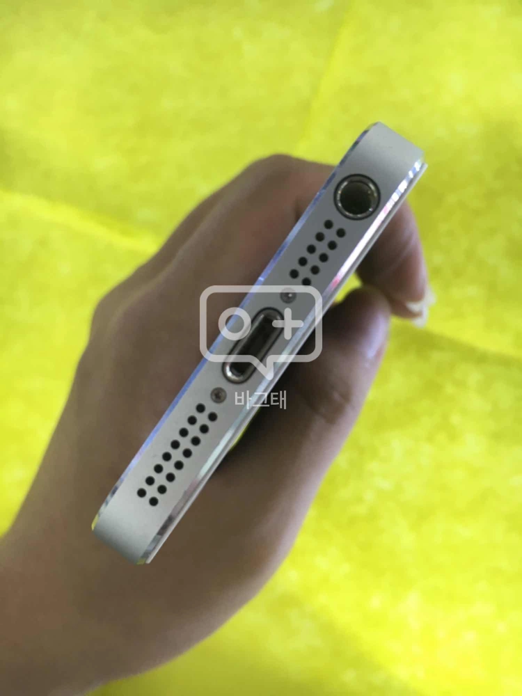 아이폰5 32GB 실버 팝니다 이미지