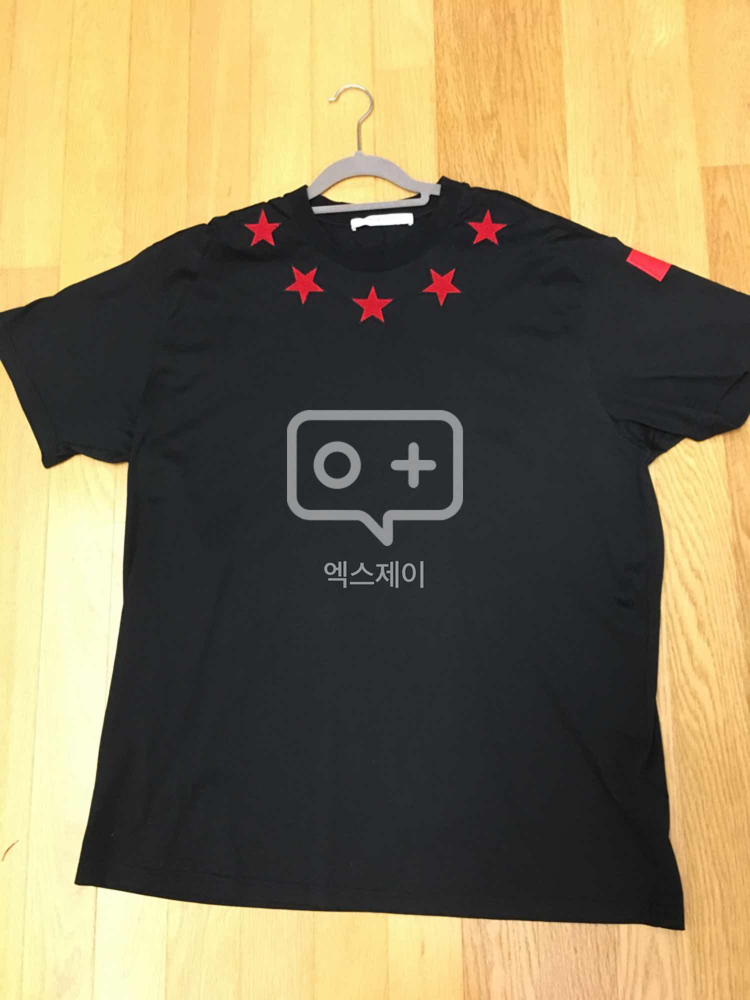 지방시 별 반팔티 이미지