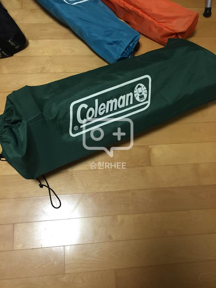 콜맨 우드롤 1100 캠핑 테이블 이미지