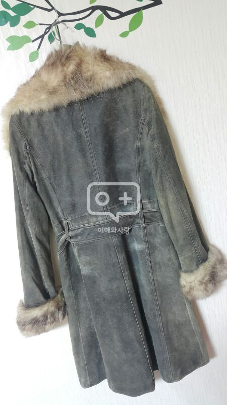 롱 무스탕 이미지