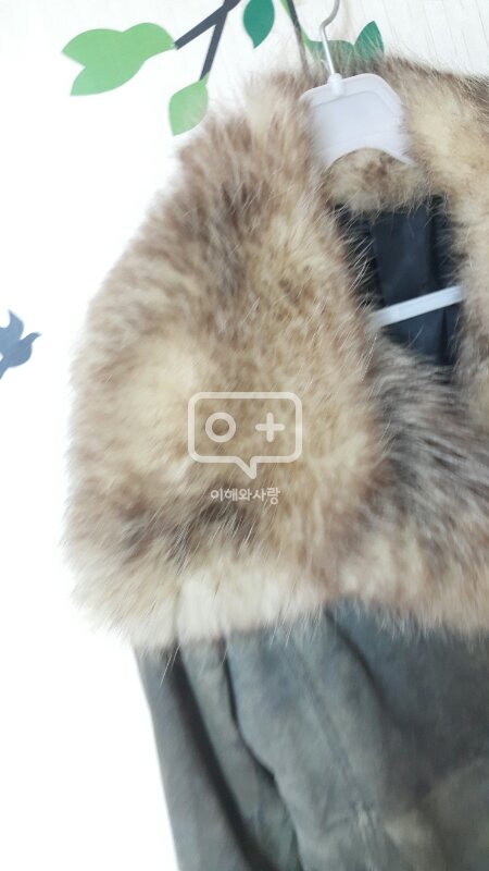 롱 무스탕 이미지