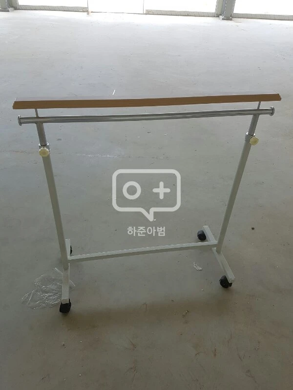 행거 이미지