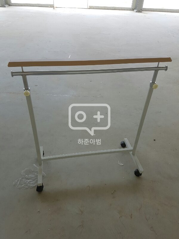 행거 이미지