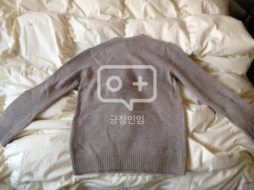 아델 adle베이지색니트 3만원--3