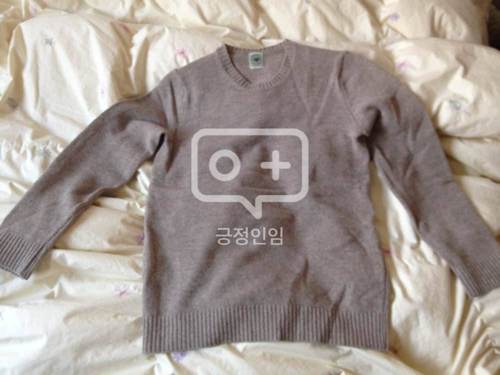 아델 adle베이지색니트 3만원--4