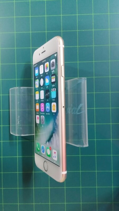 아이폰6 골드 16기가입니다.--3