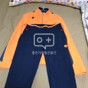 데상트 여성 트레이닝복 세트