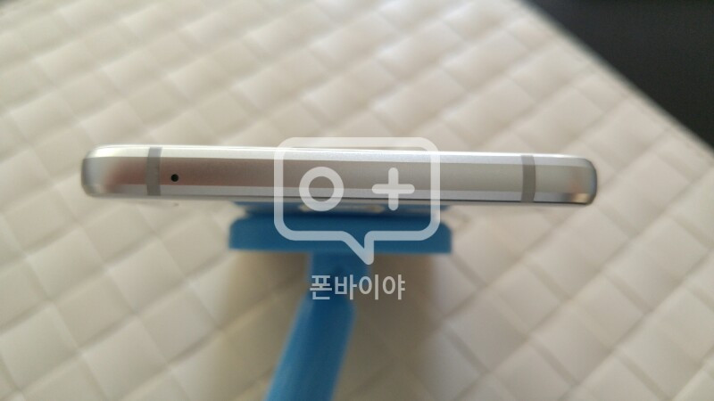 ㄷ)S급 갤럭시A7 2016 화이트 팝니다. A7--3