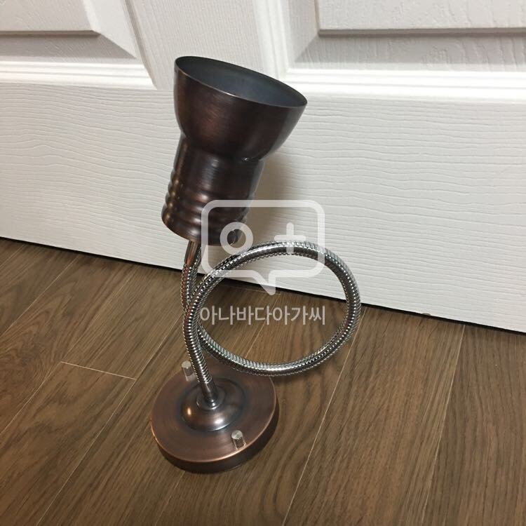 벽조명 핀 스팟조명 1개 팝니다. --1