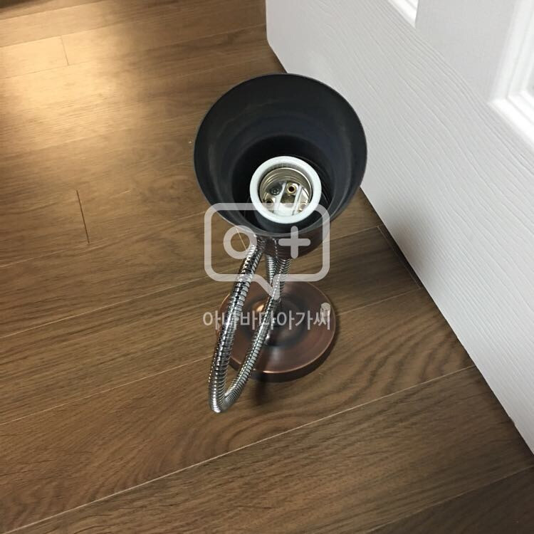 벽조명 핀 스팟조명 1개 팝니다. --2