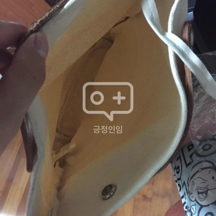 일본 buddy 클러치 5만원 이미지