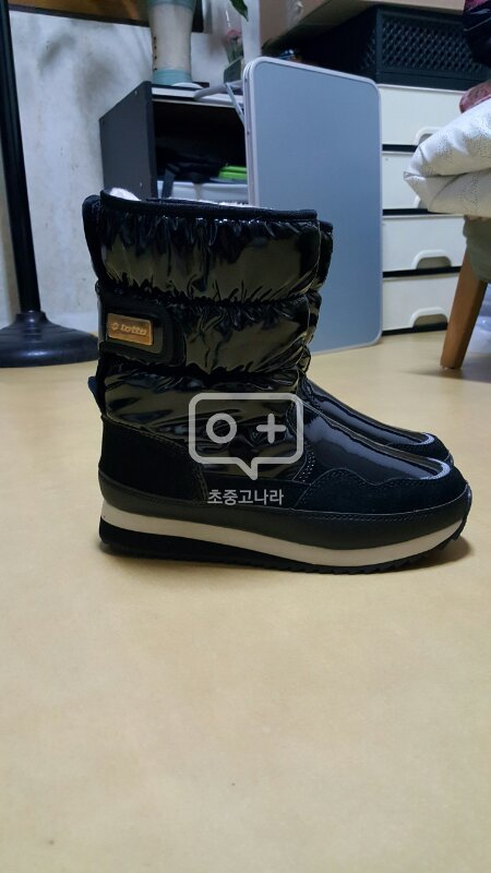 LOTTO 여성용 방한부츠 235 팝니다--3