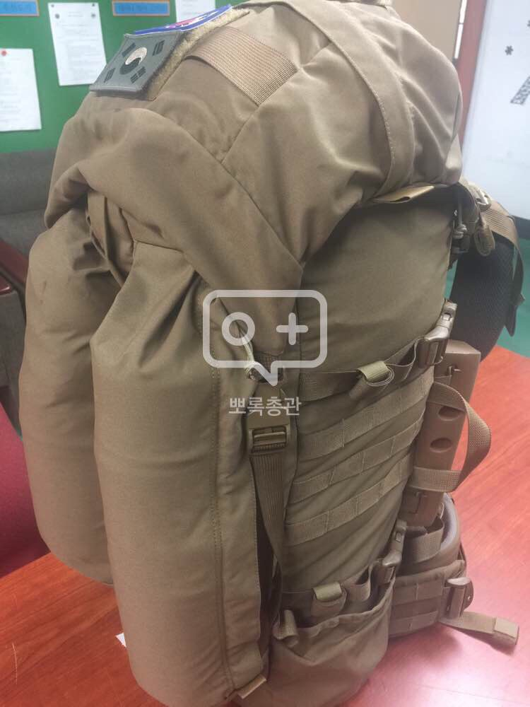 미스터리랜치 어썰트 배낭--5