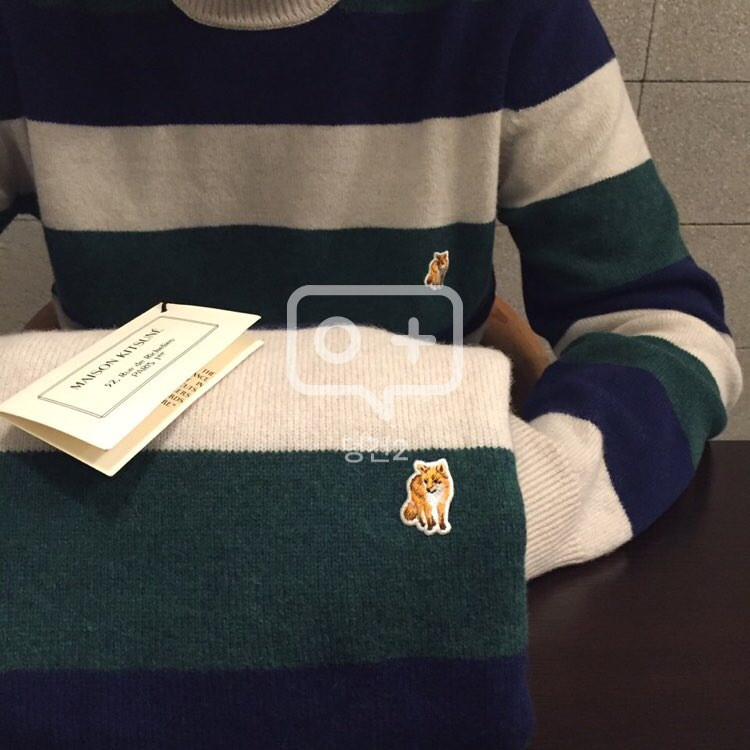 메종키츠네 니트 이미지