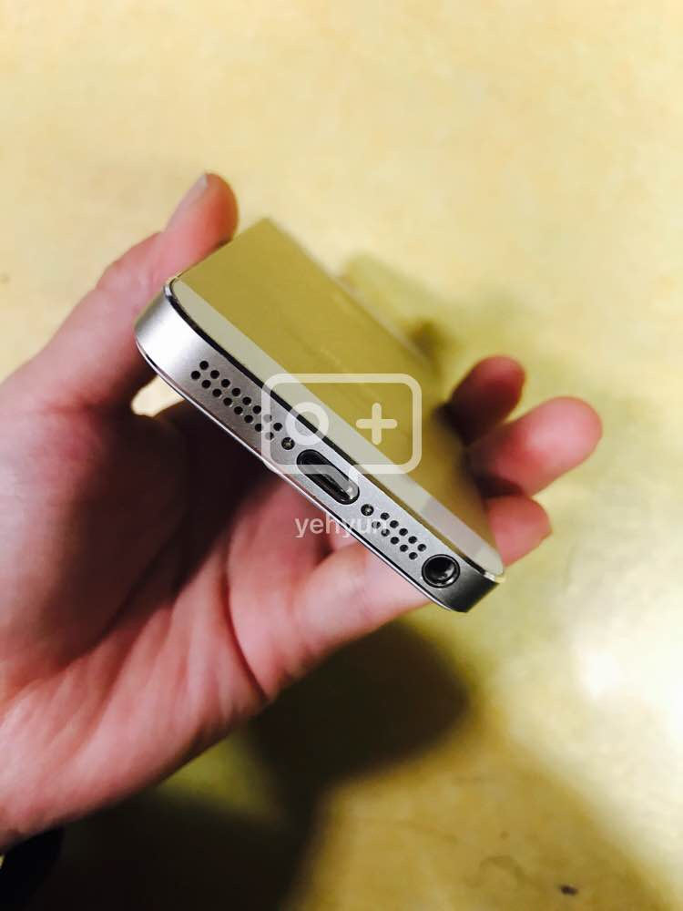 KT 아이폰 5s 골드 16기가 팝니다 --2