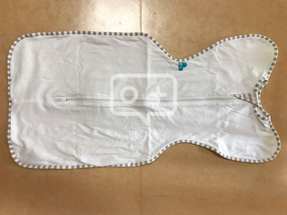 스와들업 라이트 m 두 개 45000원--1