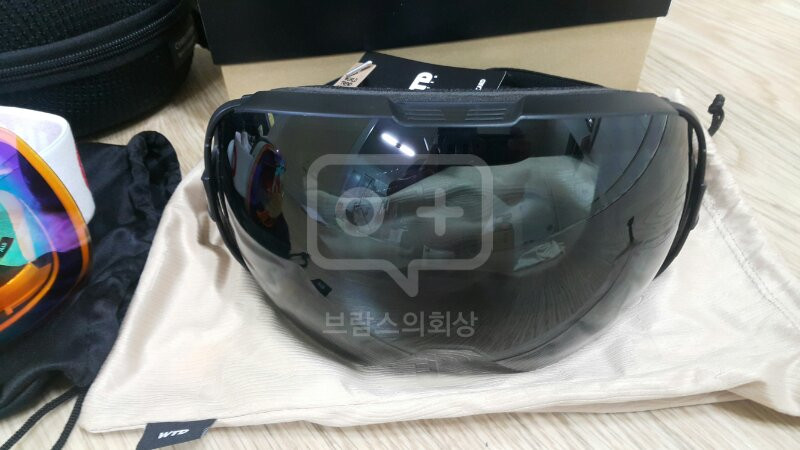 미사용 WTD 블랙고글을 싸게 드립니다--2