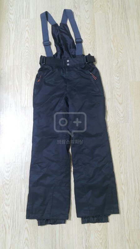 데상트 정품 여성 스키복을 싸게 드립니다--2